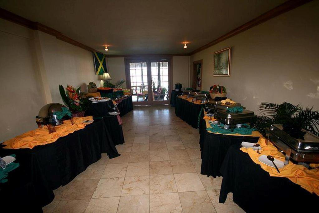 The Wexford Hotel Montego Bay Esterno foto